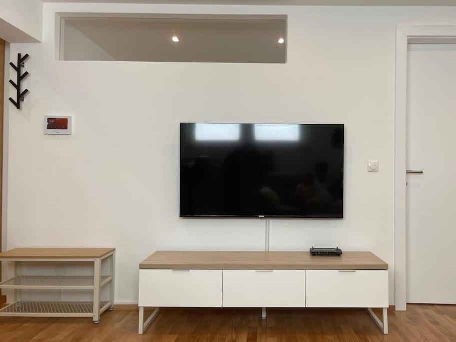 1,5-Zimmer, Top Ausgestattet, 4 Pers, Souterrain فلنتسباخ المظهر الخارجي الصورة